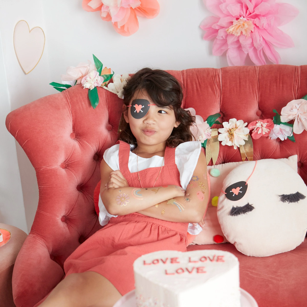 Meri Meri Rose Blossom Garland